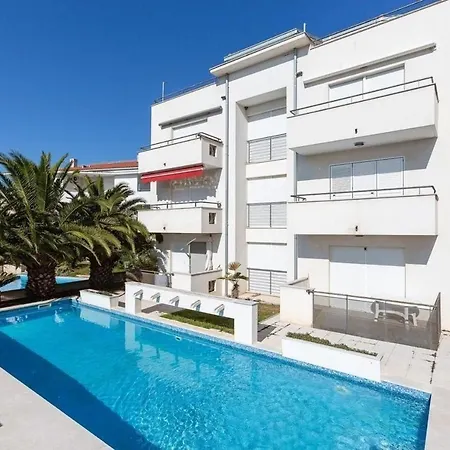 Ewa Apartman *