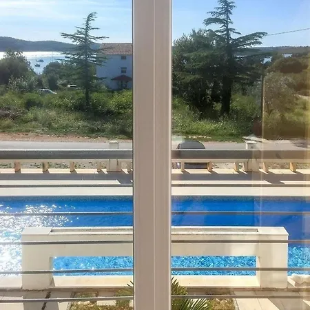 Ewa * Medulin